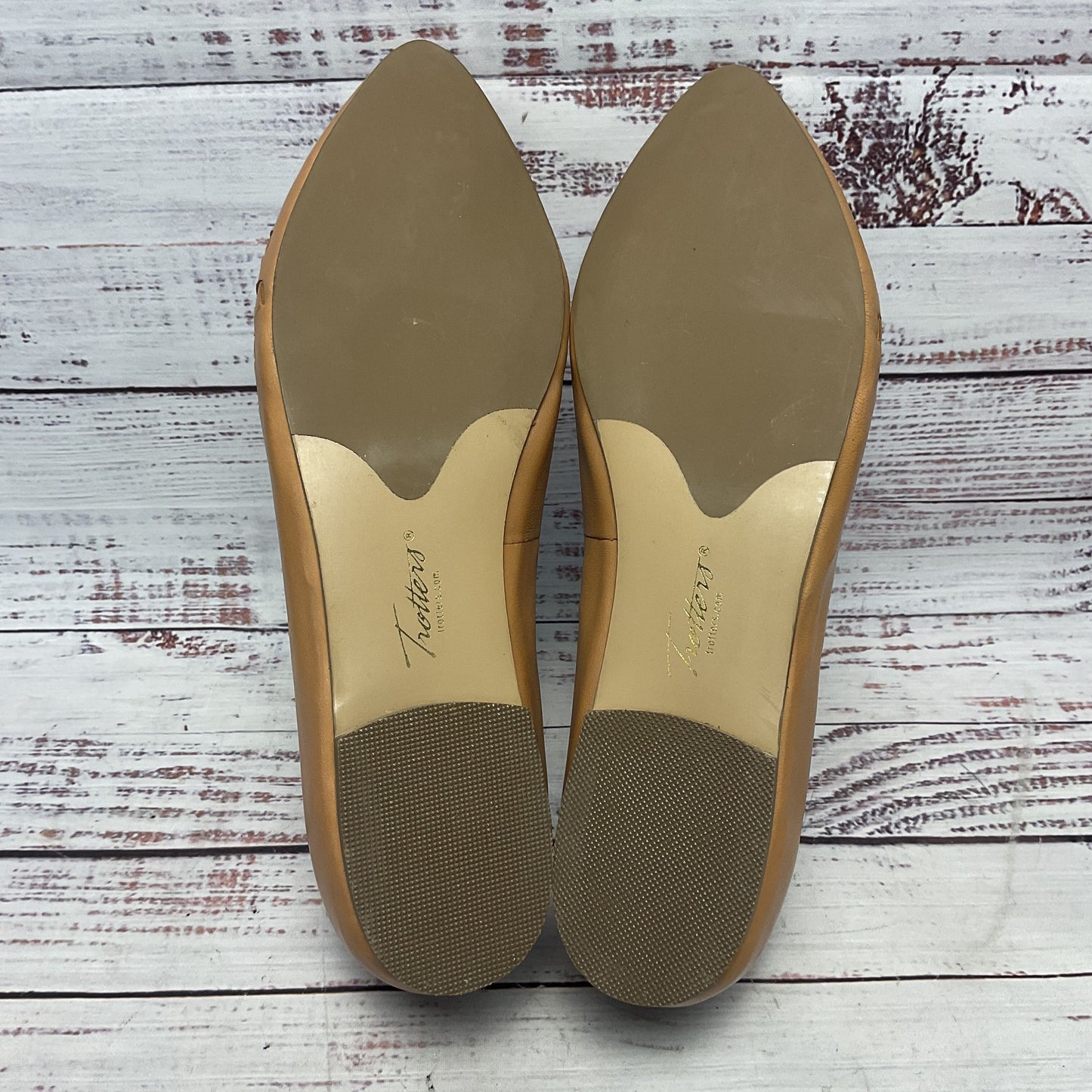 Trotters Beige Estee Woven Tan Slip On Flats Women Size 9 New W/ Box
