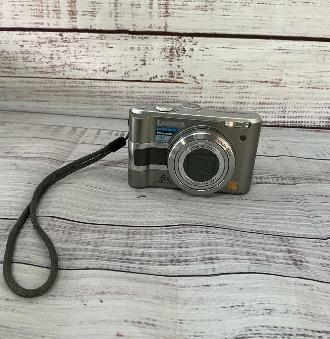 Panasonic Lumix DMC-LZ5S 6MP Digital Camera Stabilized Zoom NOT TESTED
