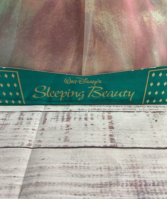 Walt Disney's Sleeping Beauty Disney Exclusive Classic Doll Collection 88003