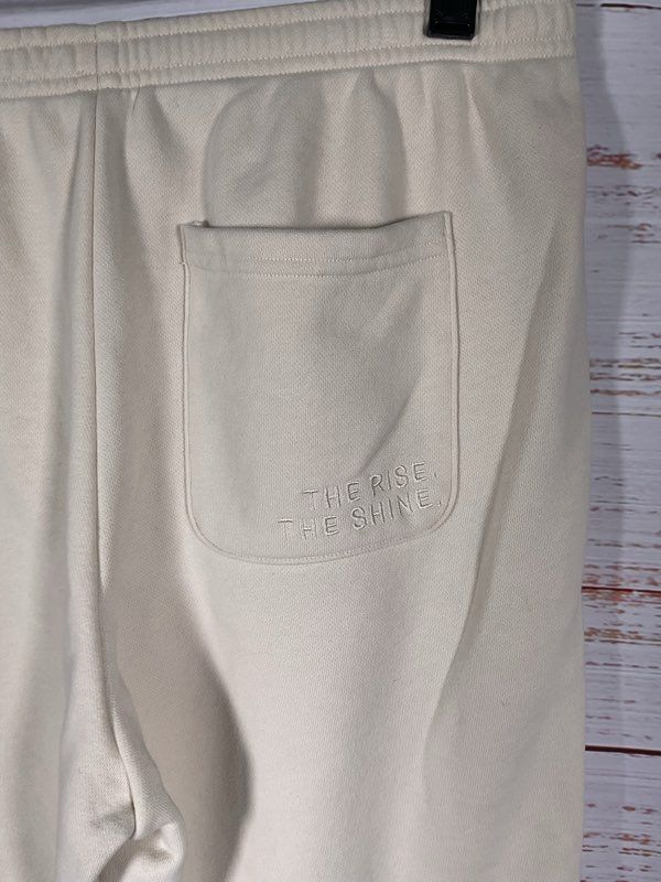 Vuori Women's Drawstring Jogger Pants Cream Bone Size S Cotton Blend Active
