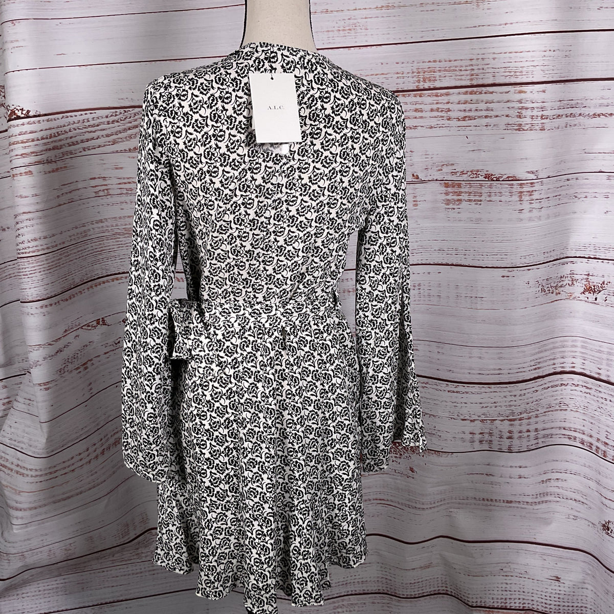 NWT A.P.C Whitney White with Black Print Women's Wrap Dress- SZ 4 (RETAIL $495)