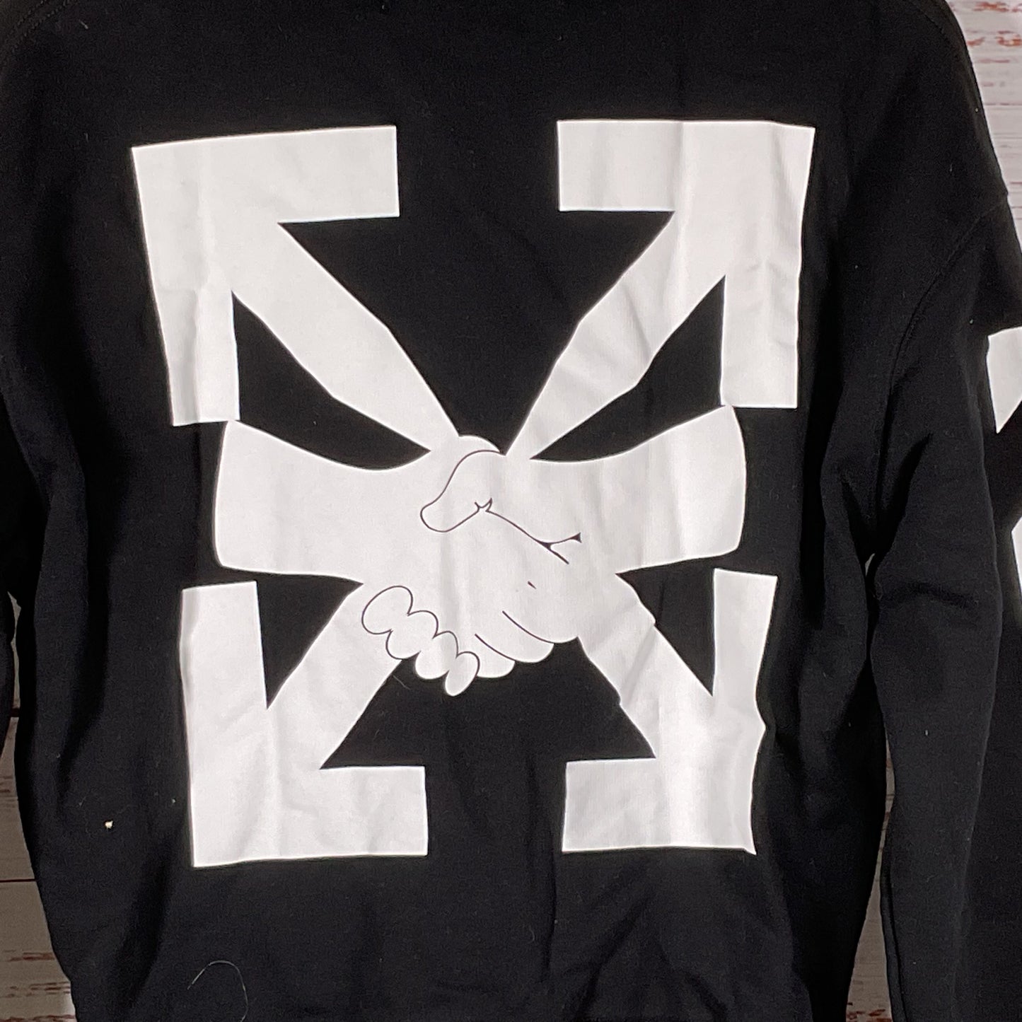 OFF-WHITE Men's Black Arrow Print Crewneck Sweatshirt- SZ S
