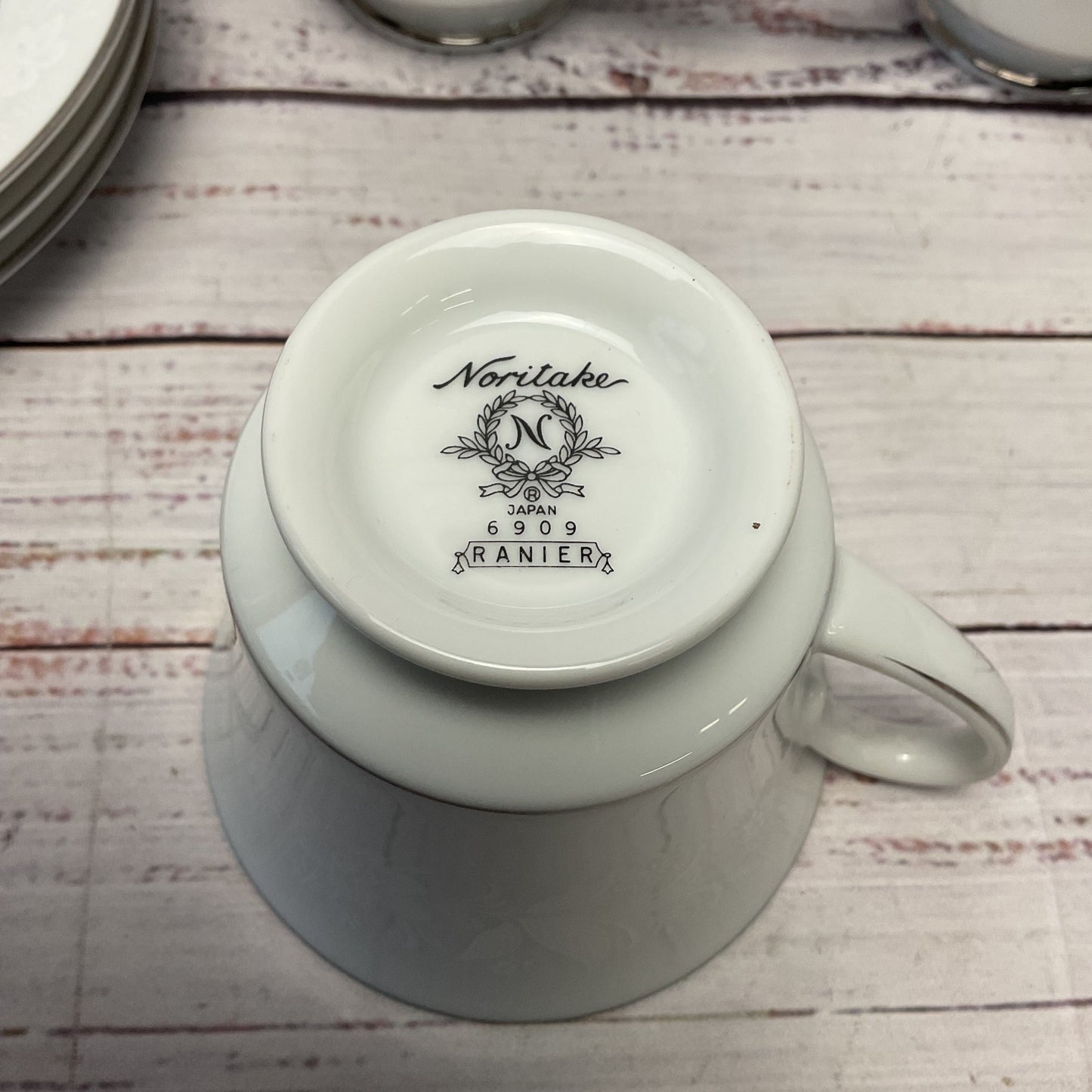 Noritake Ranier 6909 Floral Design Platinum Rim Cups & Saucers 6 Pieces Set Of 3