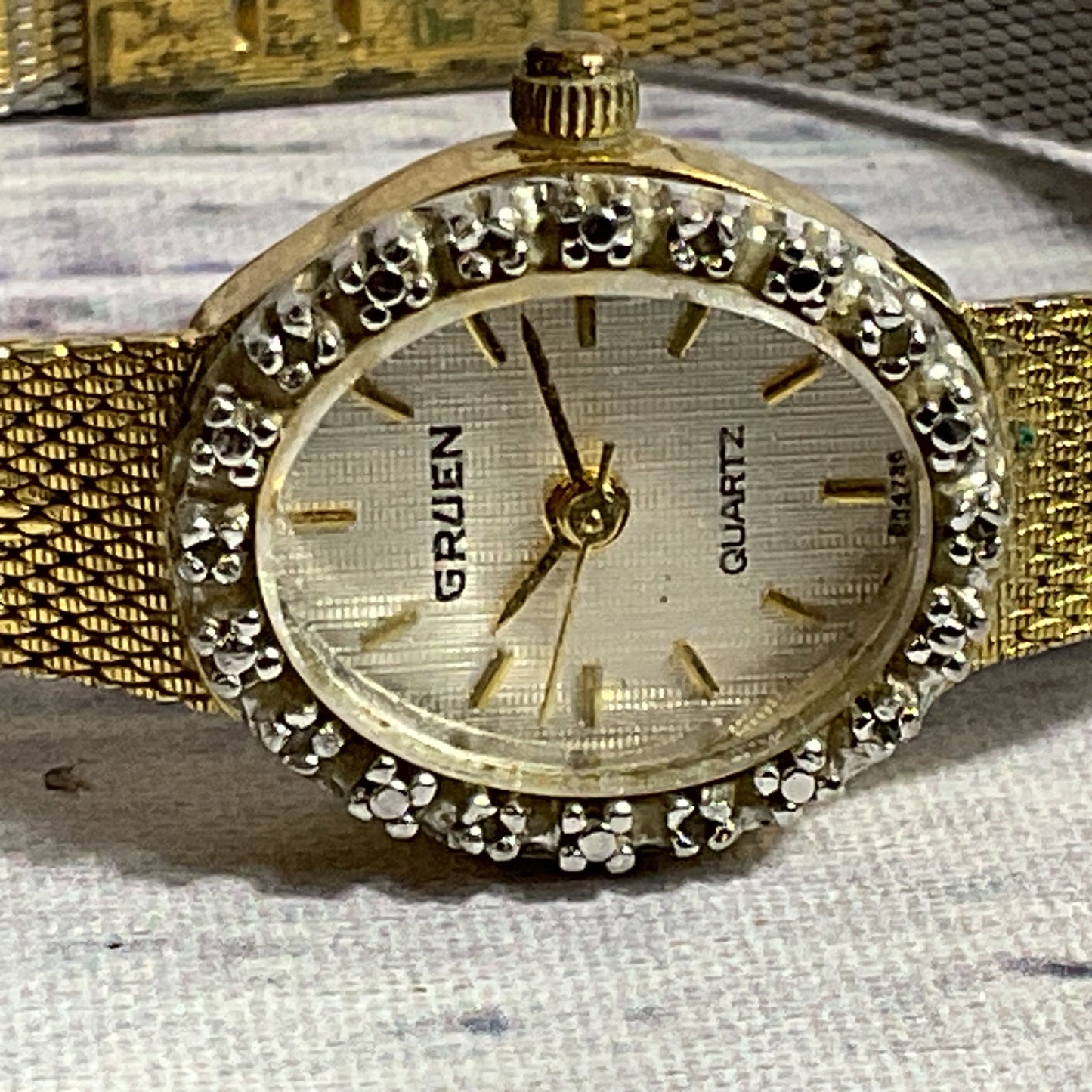 VTG. GRUEN Women's Gold Tone Diamond Accent Mesh Band Watch