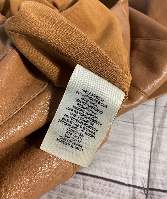 Alice + Olivia Carter Faux Leather Brown Pleated Mini Skirt Size 0 Women's