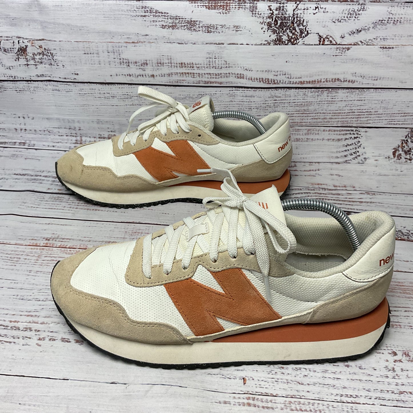 New Balance 237 White Rust Orange Athletic Shoe Men Size 10