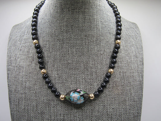 14 1/4" 14k Yellow Gold Beaded Floral Enamel Pendant Necklace