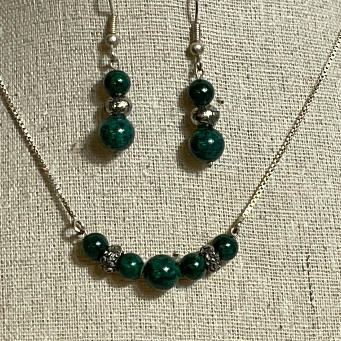 ITALY Sterling & Green Gemstone Beaded 15" Chain Necklace w/ Earrings- 11.17g