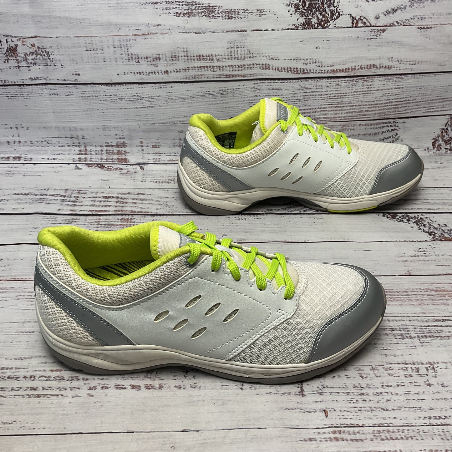 Vonic Venture Sneaker Grey Athletic Shoe Women Size 7
