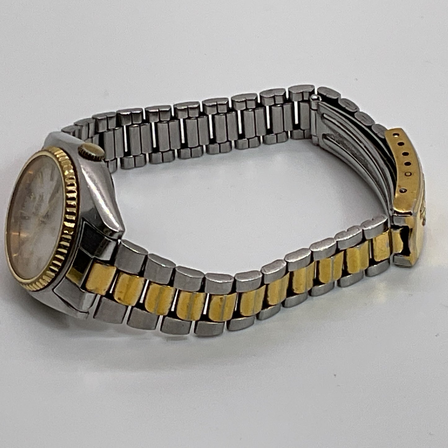 SEIKO 8523-0059 A4 Women's Two Tone Day/Date Watch- NEEDS BATTERY