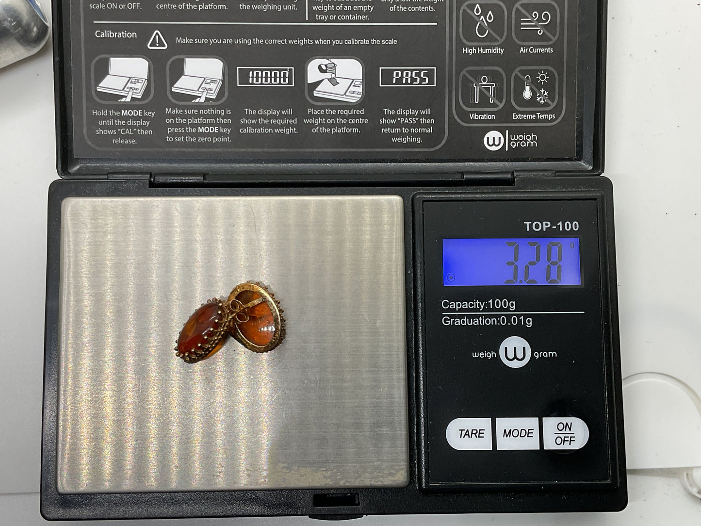 10K Yellow Gold Baltic Amber 5/8" Oval Stud Earrings- 3.28g