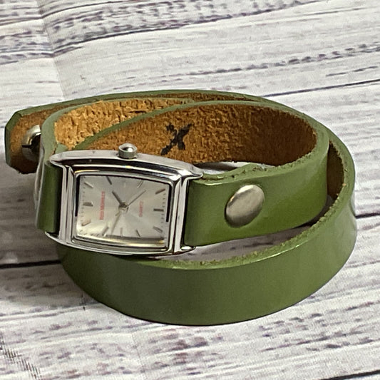 RED MONKEY Designs Women's Green Leather Wrap Around Band Watch- NEEDS BATTERY