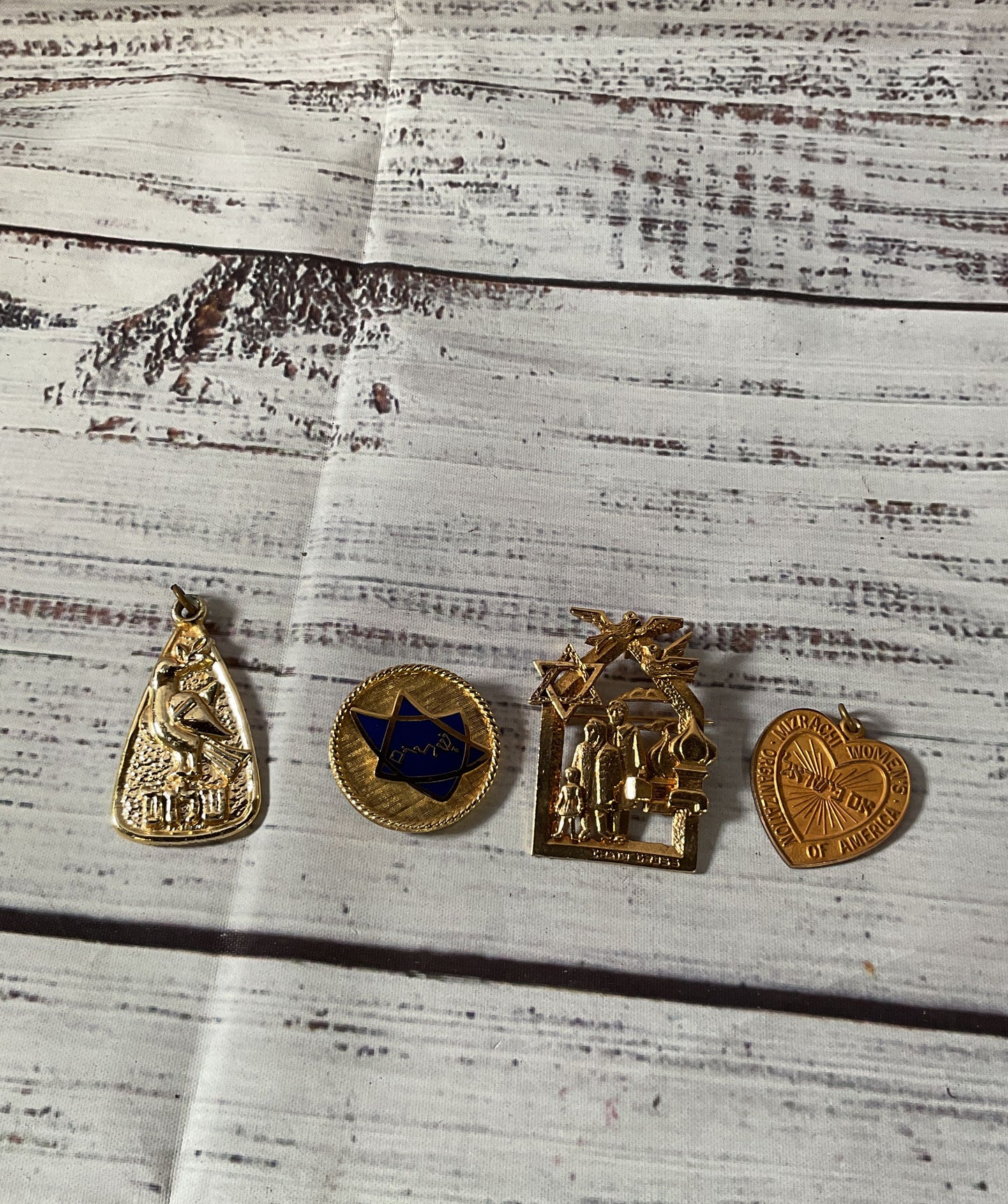 Mizrachi Womens Organization of America 4 Gold Plated Vintage Brooch