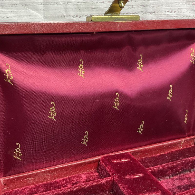 Vintage Burgundy Faux Leather Velvet Lined 2 Tier Jewelry Box