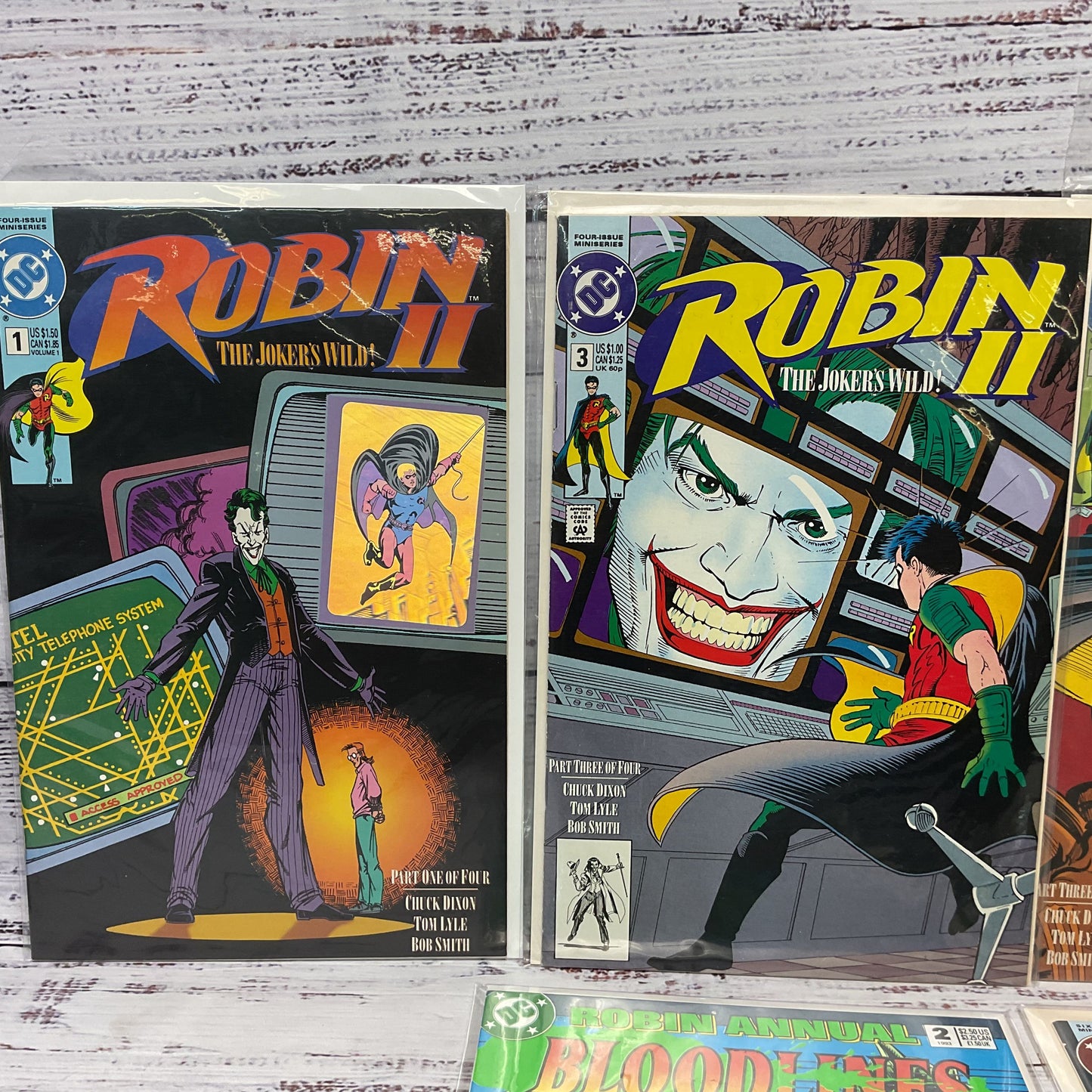 Robin , II, III Lot Of 14 Comic Books Holographic
