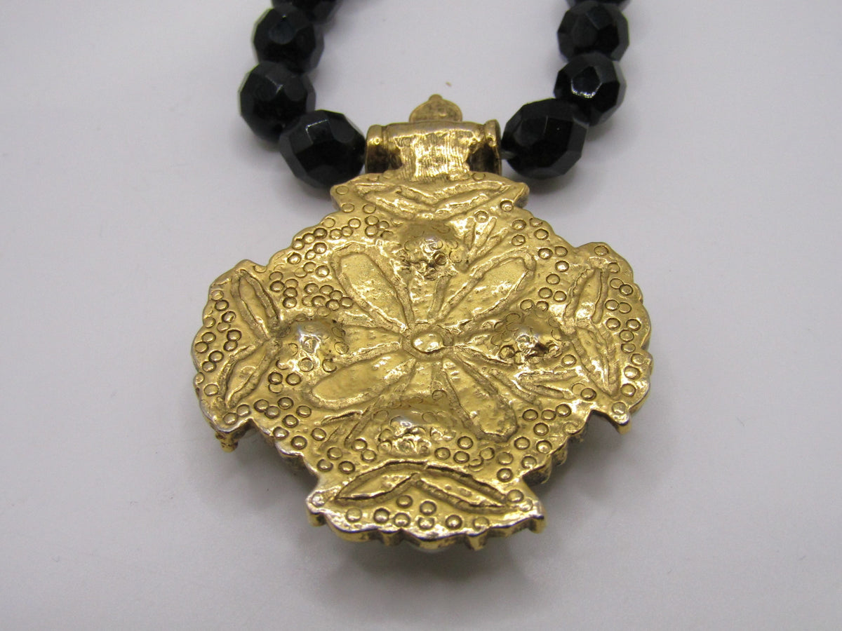 Vintage Gold Plated Faux Pearl Pedant Faceted Black Rhinestone Beaded Necklace