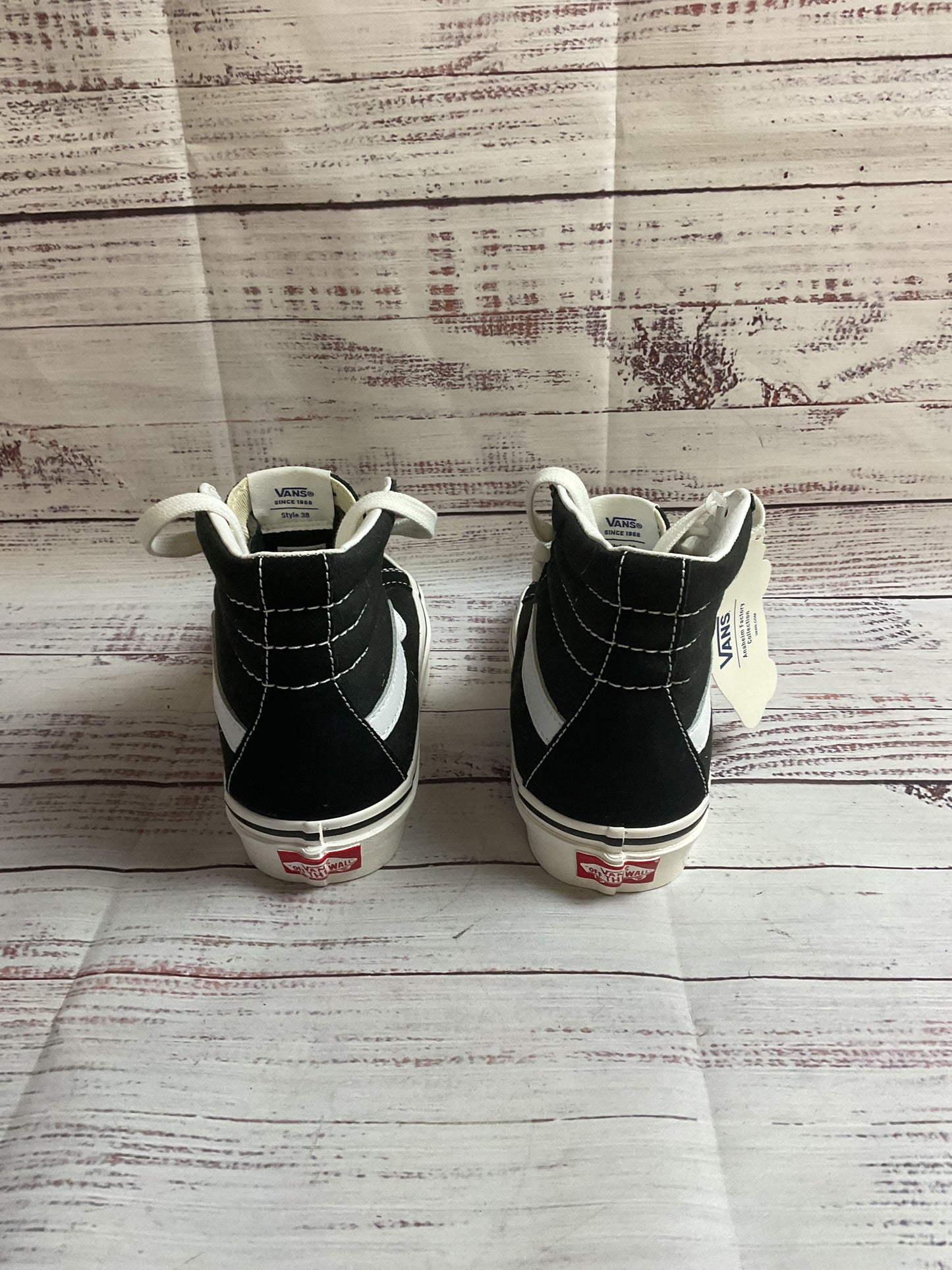 VANS Style 38 Black Sneakers Shoes Women 5.5