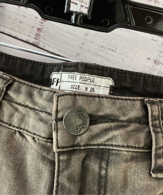 NWT Women's Free People Skinny Jeans w/ front zippers Size 26