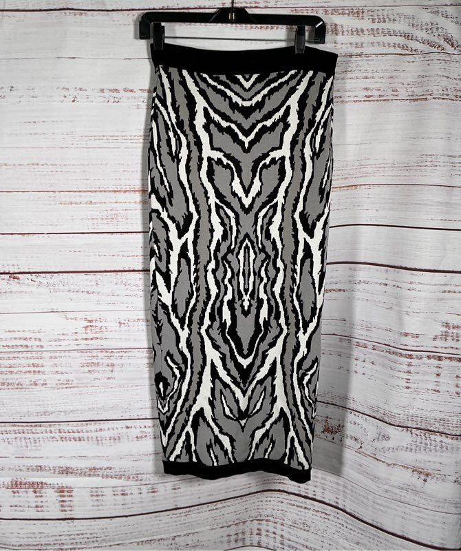 Women's Torn by Ronny Kobo Black and White Zebra Print Knit Skirt Size M