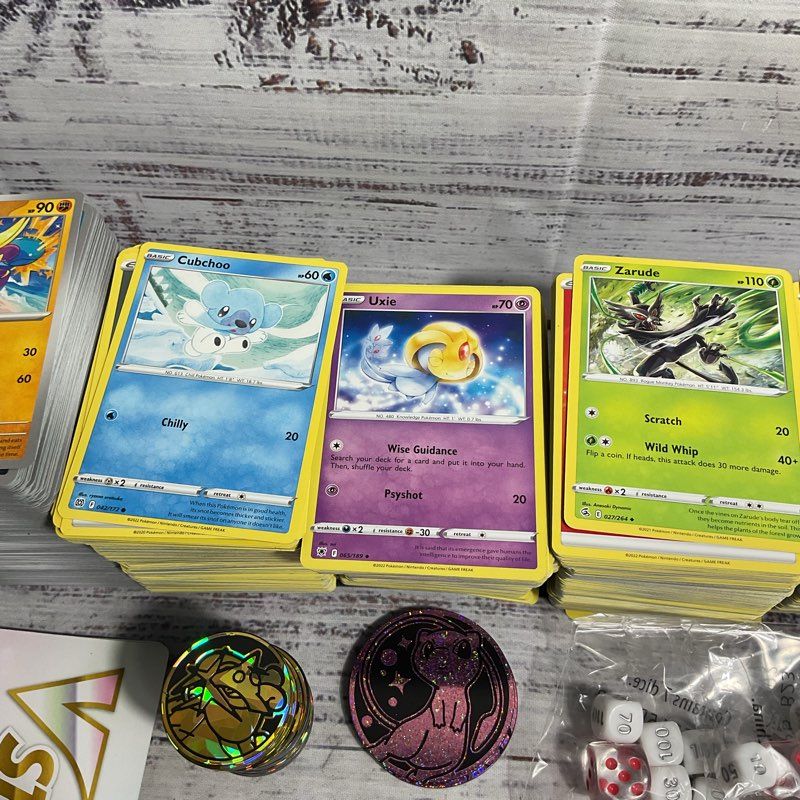 Mixed Lot Of 1600+ Common Pokemon Cards 2020-2023 + Dice, Dividers, Coins & MORE