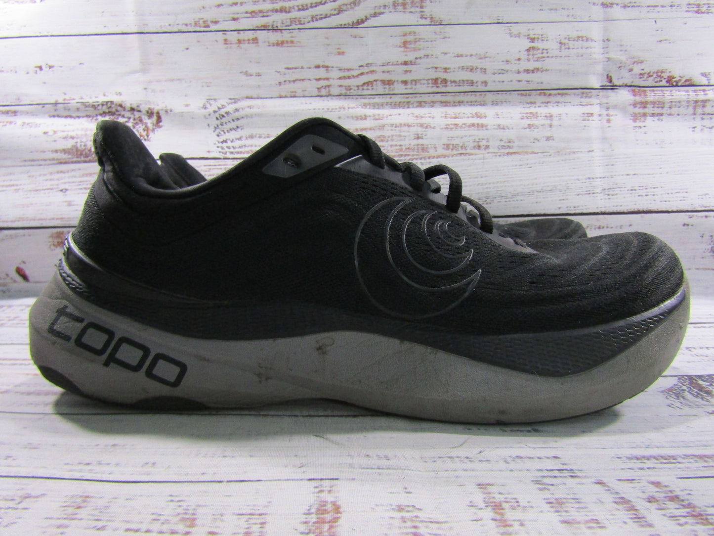 Topo Athletic Aura Men's Black Running Shoes Size 11.5
