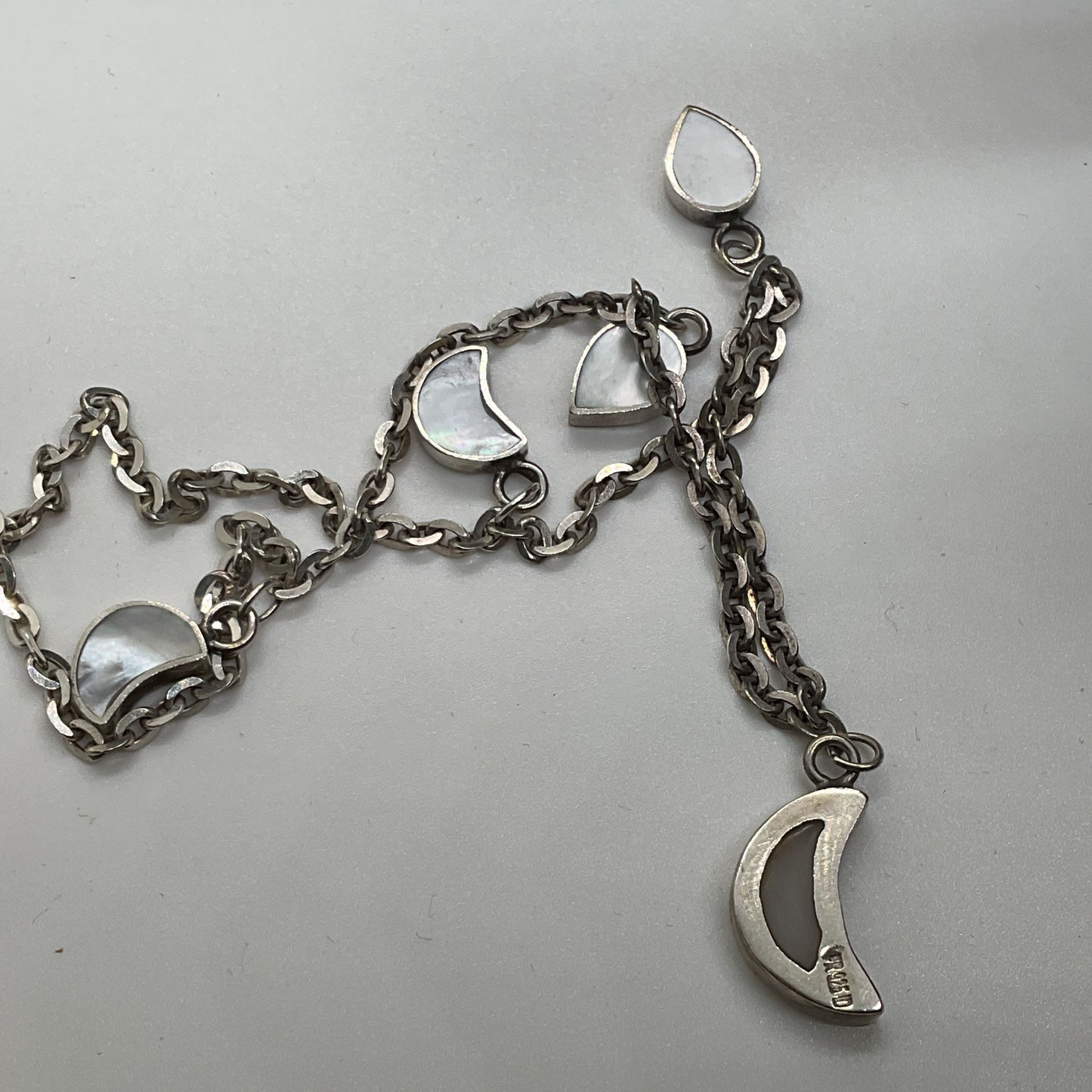 FREYA ROSE Sterling Silver & Mother of Pearl Charm 16" Chain Necklace- 10.80g