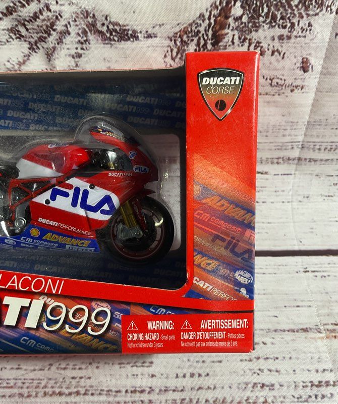 NEW Sealed Maisto 1:18 Ducati Corse Ducati 999 Regis Laconi Diecast 2004
