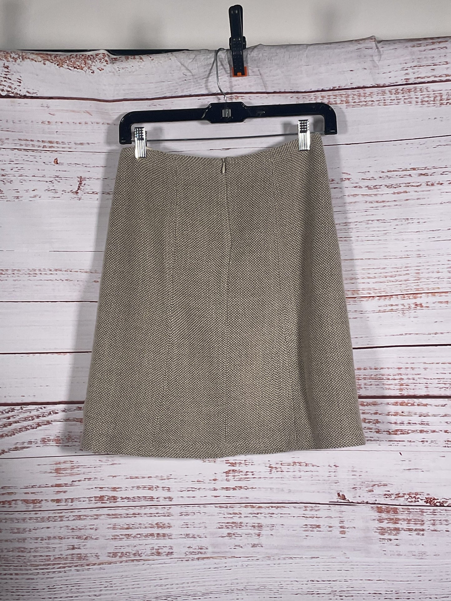 Brooks Brothers Beige Skirt - Size Petite 0
