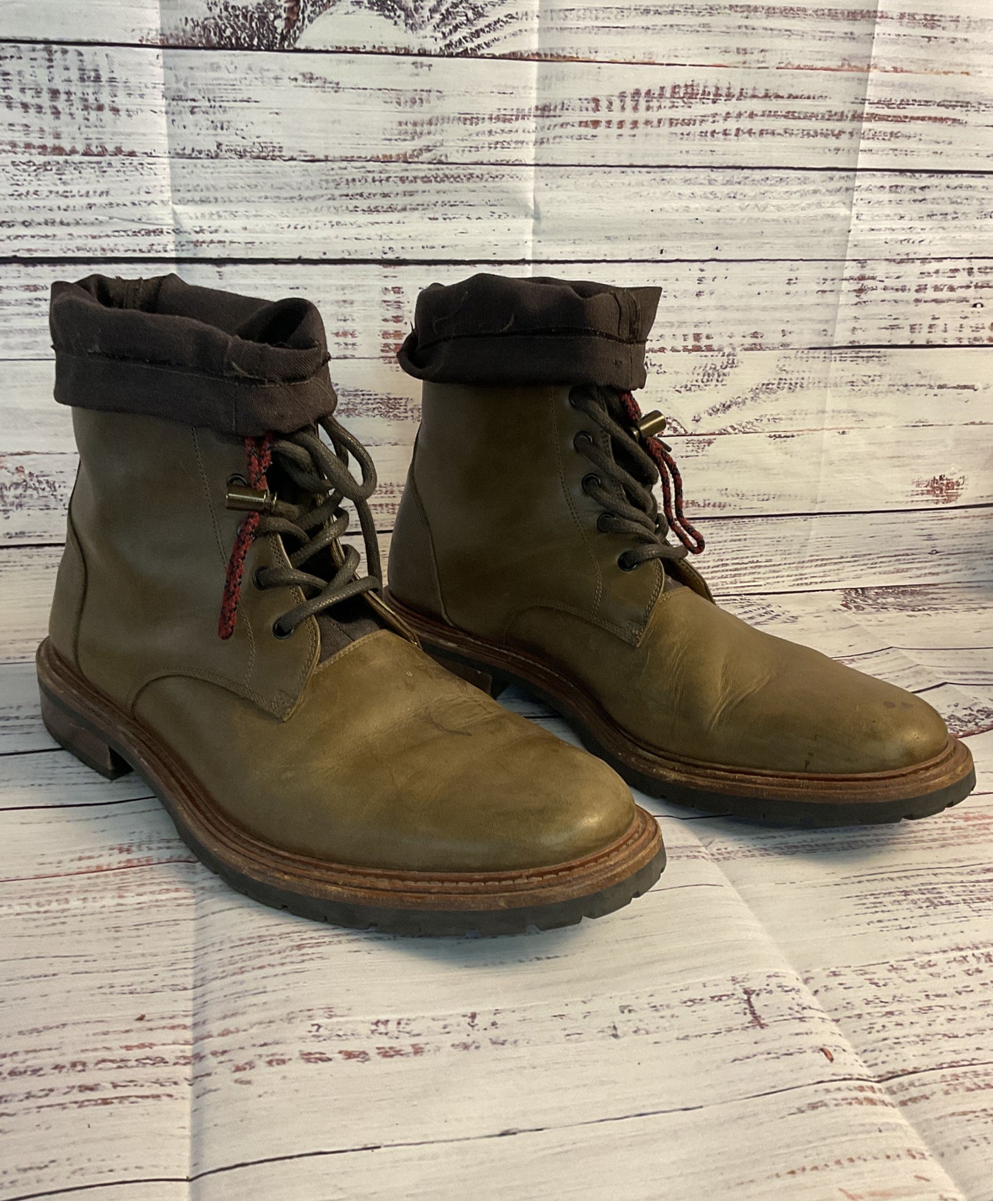 Men's Marc Jacobs Olive Green Leather Combat Boot with lining Size 10