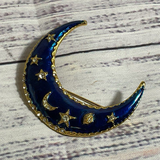 VTG. Gold Tone Celestial Enamel & Rhinestone Crest Moon Brooch- 2.25"
