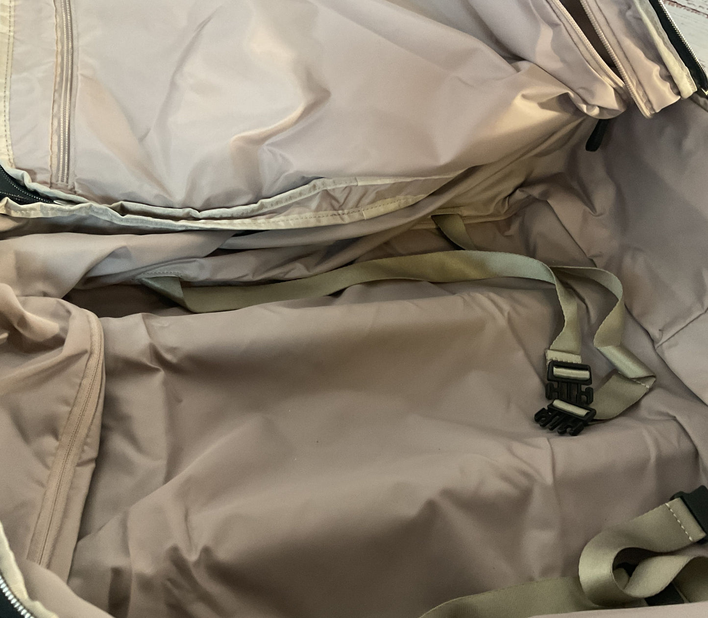 Tumi Luggage Voyageur Super Leger International Carry-On Bag Black