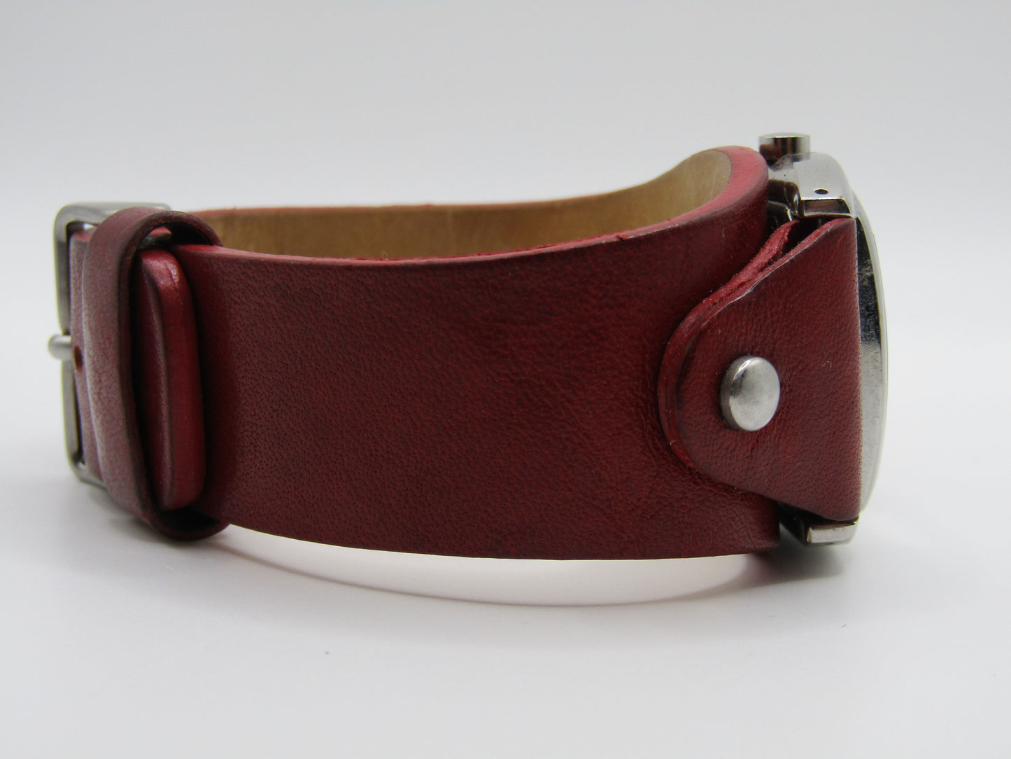 Vintage Fossil JR-8134 Red Leather Quartz Watch