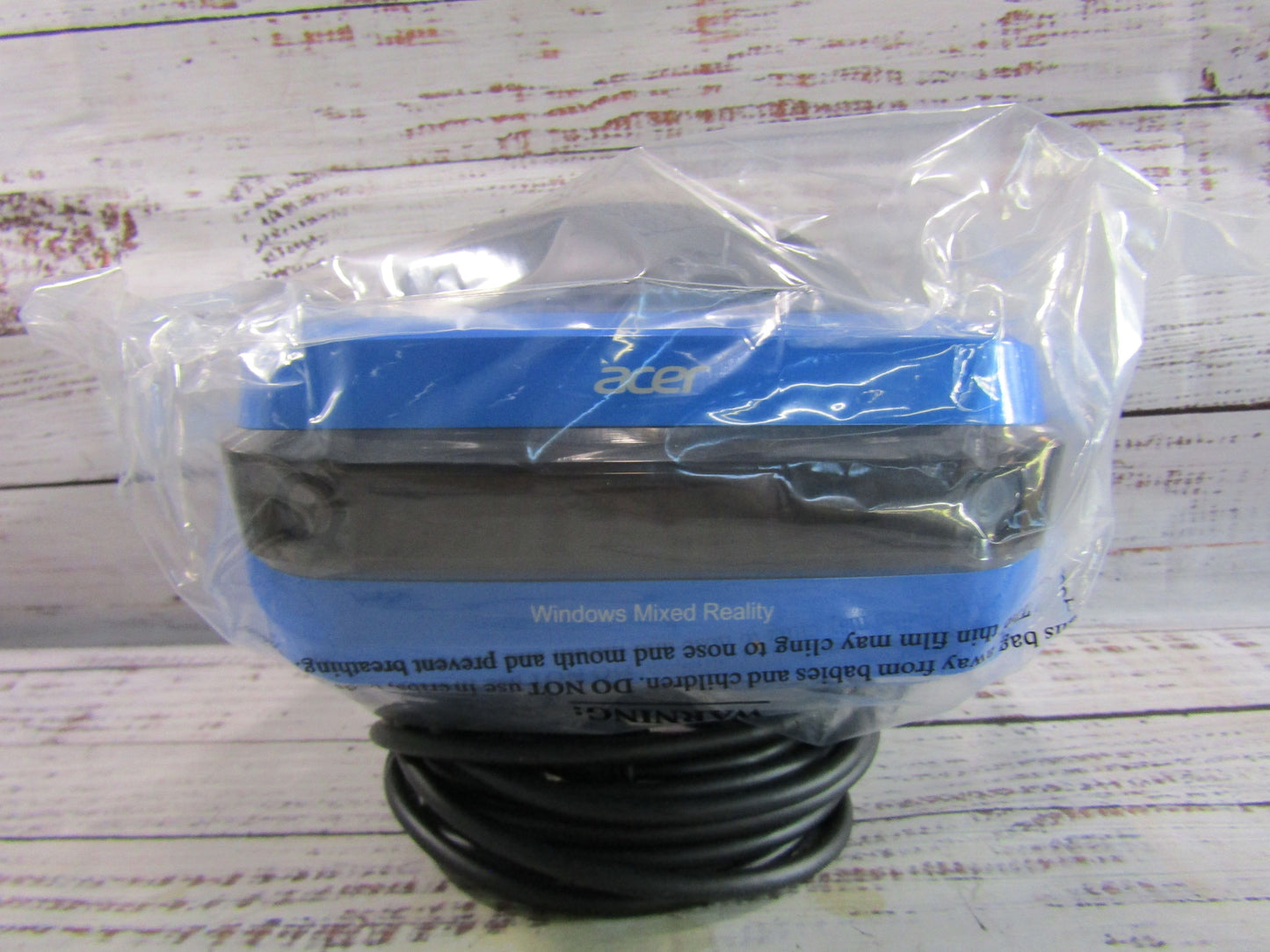 Acer Windows Mixed Reality Head-Mounted Display H7001