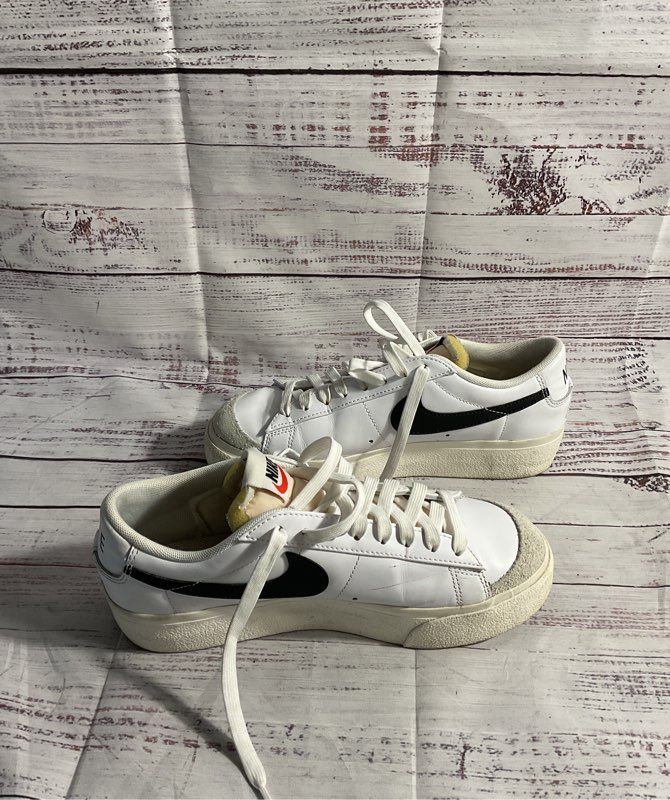 Nike Blazer Low Platform Women's Shoes DJ0292-101 Black White Size 7.5