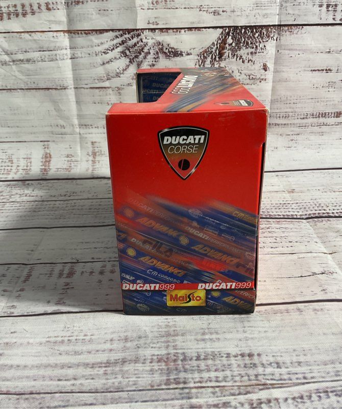 NEW Sealed Maisto 1:18 Ducati Corse Ducati 999 Regis Laconi Diecast 2004