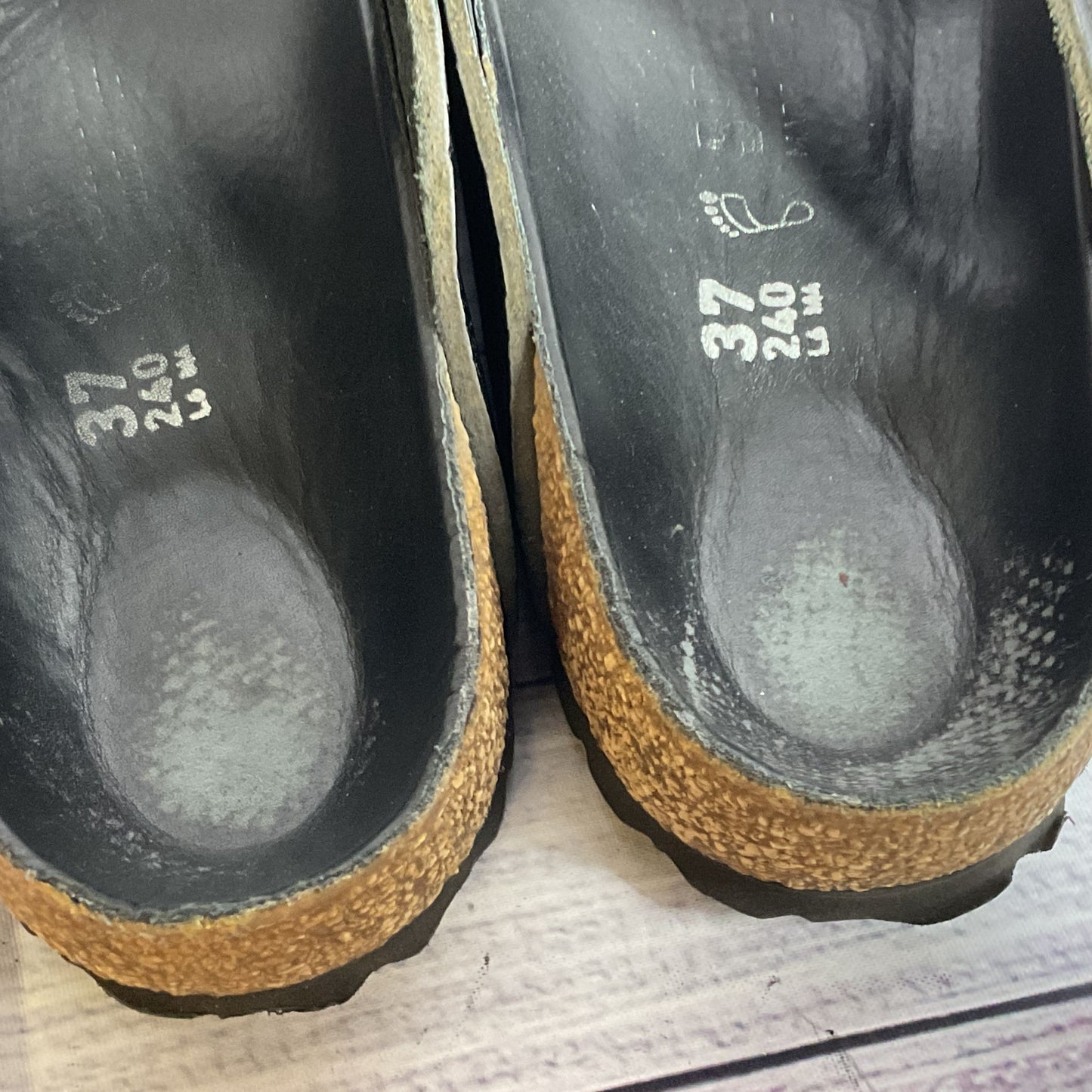 BIRKENSTOCK Arizona BS Unisex Black Faux Snake Slide Sandals- SZ 4M/6W