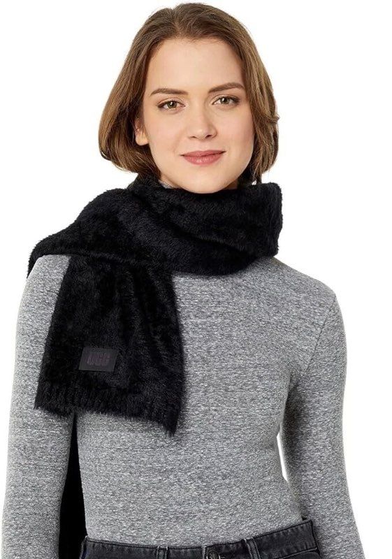 NWT UGG Women's Plush Knit Black Scarf