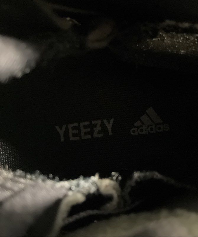 Men's Adidas Yeezy Quantum Barium Size 6 H68771