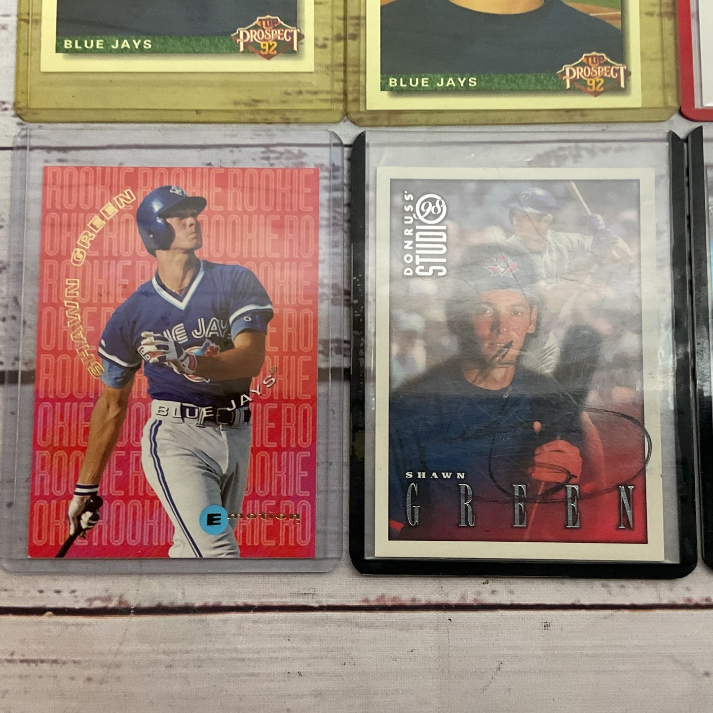 Various Topps, Dunruss, Upper Deck MLB SHAWN GREEN Cards (ONE IS SIGNED)