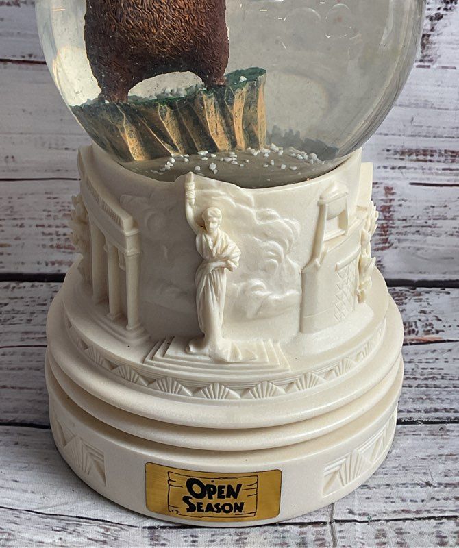 Columbia Pictures Open Season Crew Promotional Gift Snow Globe Multicolor