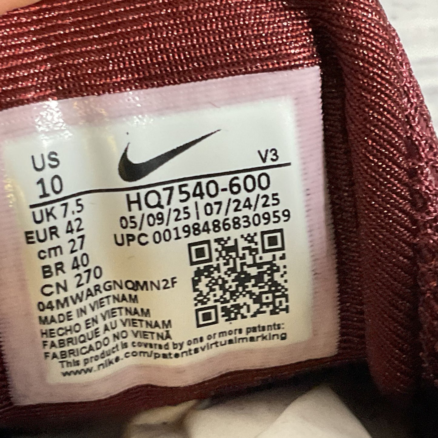 NWOB NIKE Shox Z Burgundy Women's Running Shoes- SZ 10