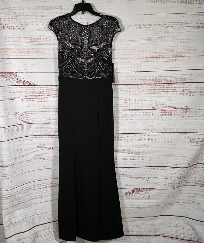 NWT Aidan Mattox Black Gown with Beaded Bodice Size 2 Retail $440