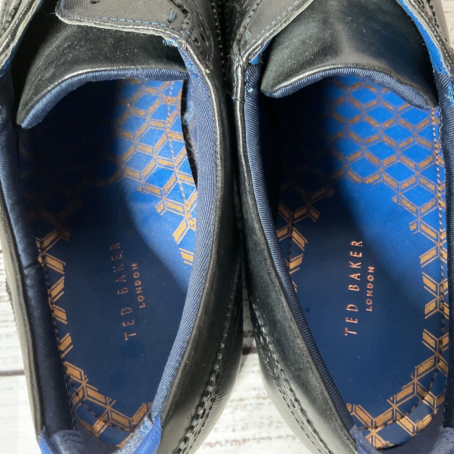 NWD TED BAKER Men's Black Derby Dress Shoes- SZ 10 (MISSING SHOES LACES)