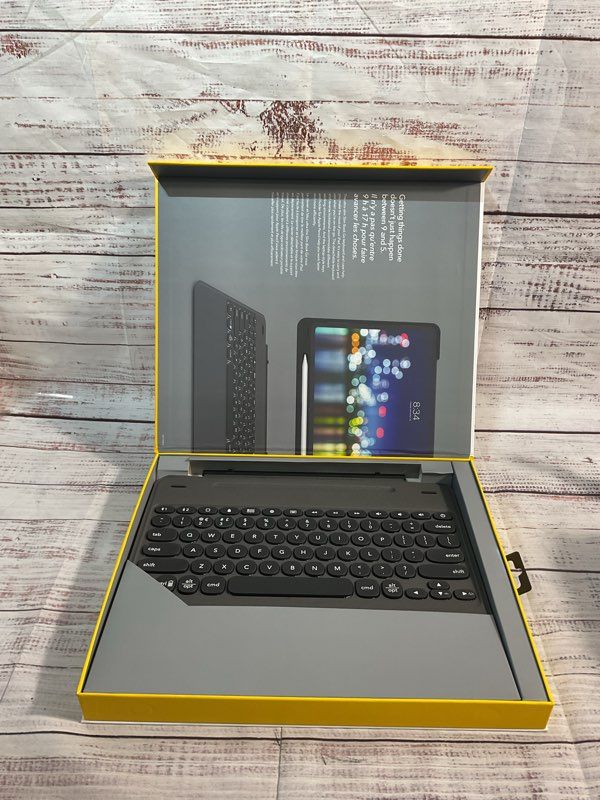 ZAGG Slim Book Go Keyboard for 12.9" Apple iPad Pro 2018
