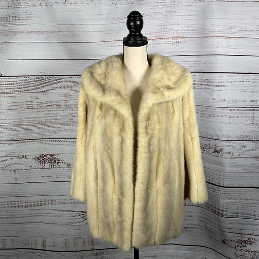 VTG Irving Goldstein Furs Ivory Cape Collar Fur Coat Measurements In Description