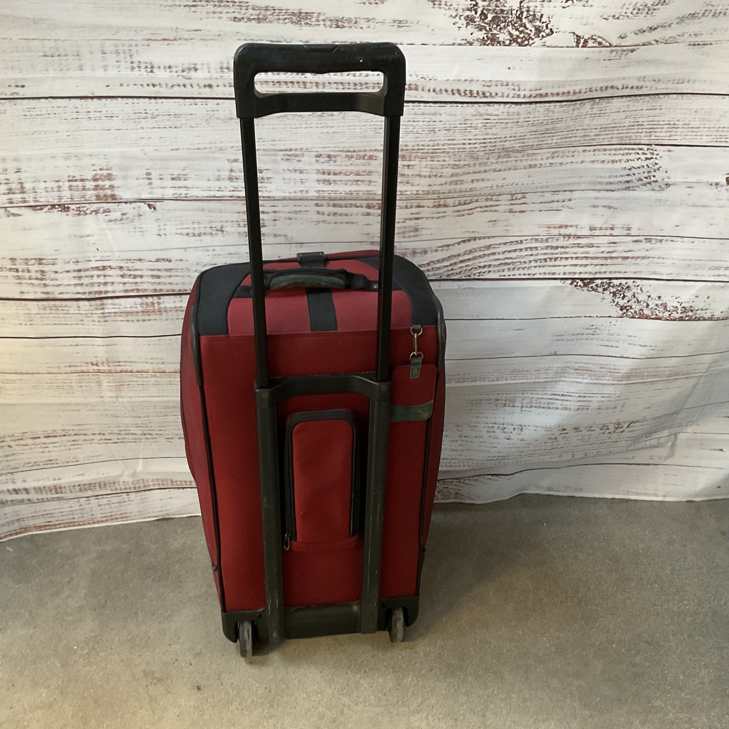 BRIGGS & RILEY Transcend 26” Red Upright Rolling Duffle Luggage 04-TDUD526