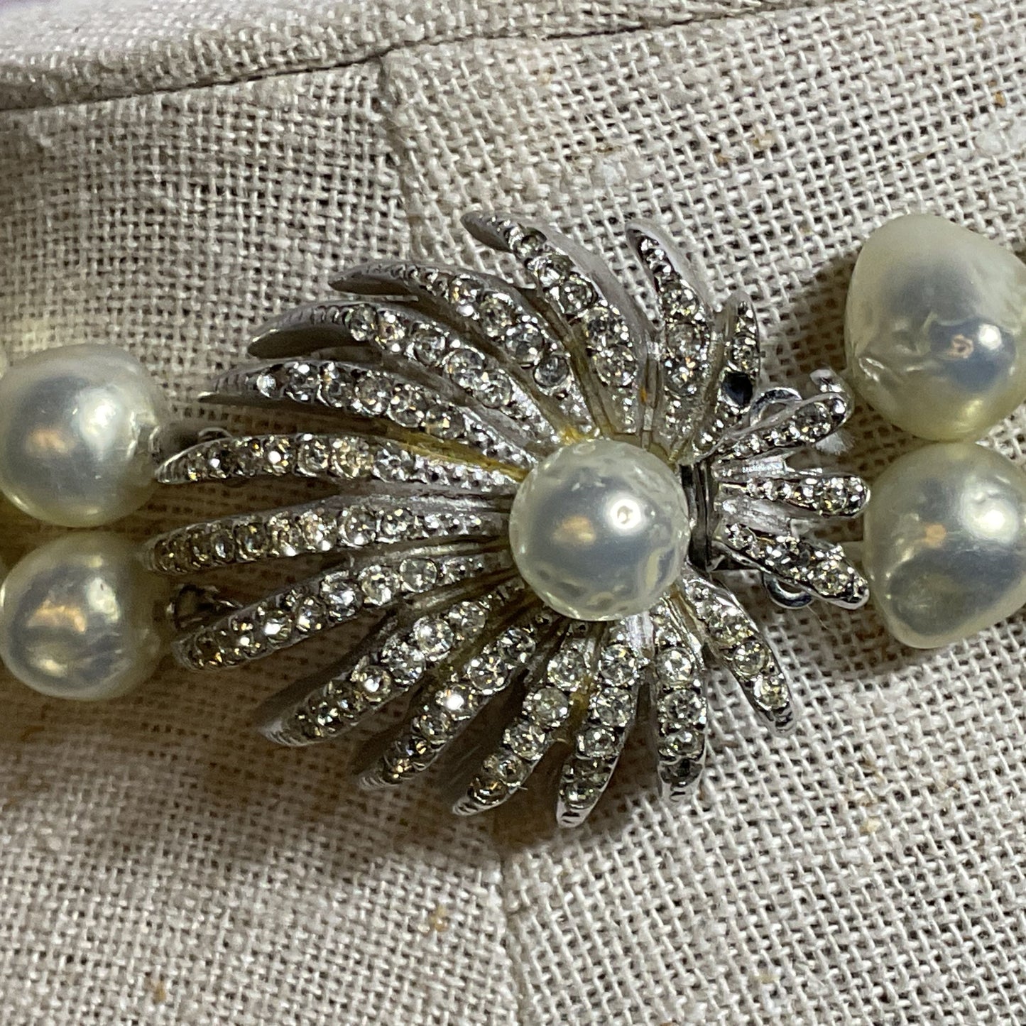 VTG. LES BERNARD Silver Tone Faux Pearls and Rhinestone 2-Strand Necklace- 15"