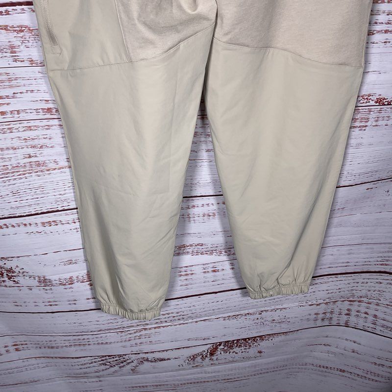 Vuori Beige Drawstring Tech Jogger Sweat Pants - Size M