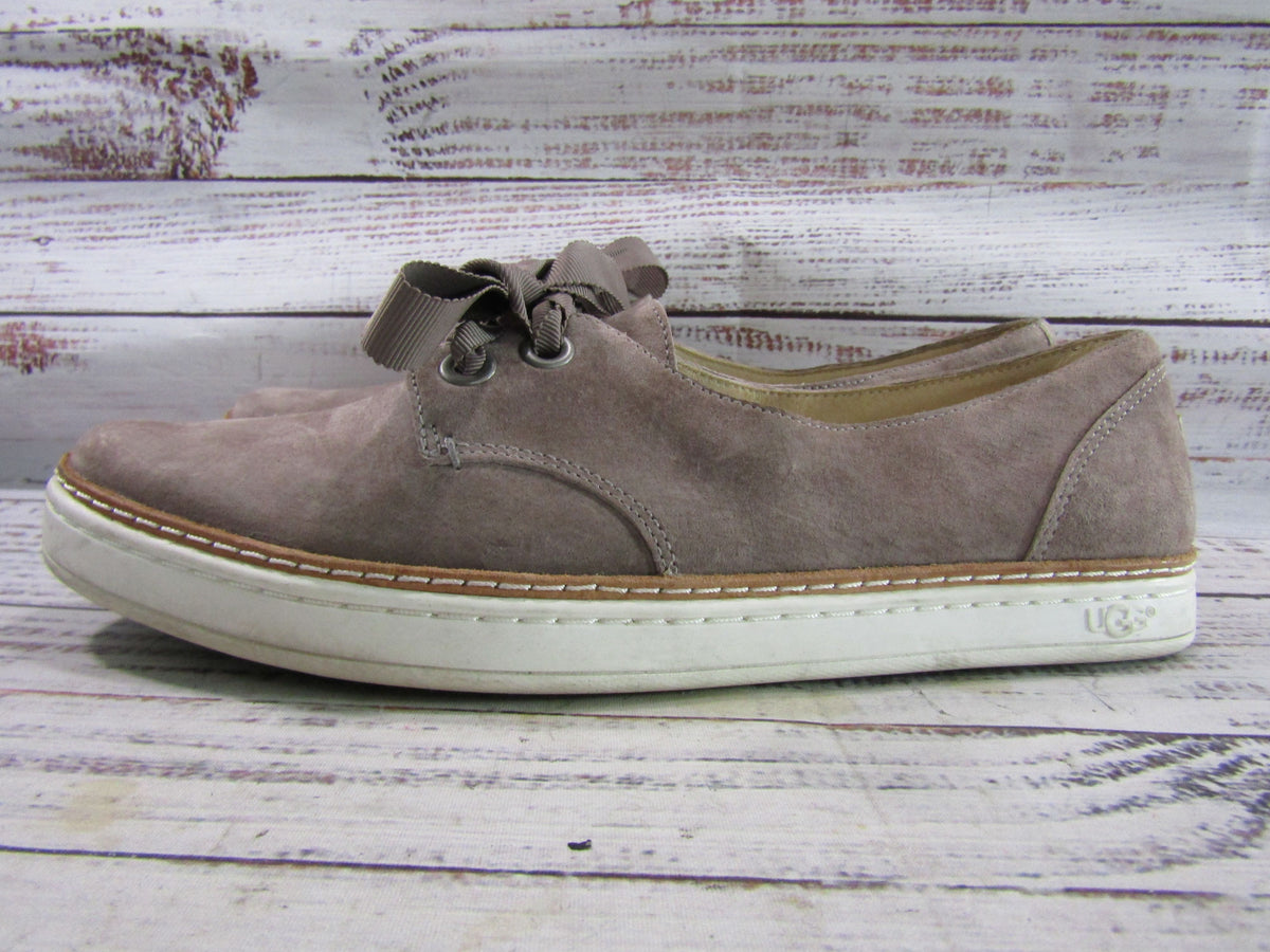 UGG Carilyn Women's Brown Suede Low Top Sneakers Size 8.5