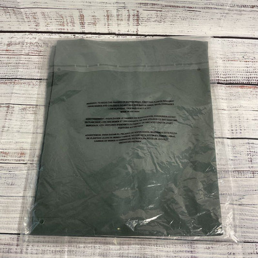 NWT Figs Catarina One Pocket Scrub Top in Moss Green - Size M